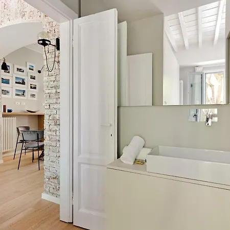 Piazza Antonio Gramsci By Onefinestay Apartman